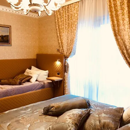 Golden Gapa Luxury 26 *
