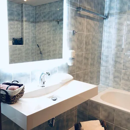 Golden Gapa Luxury 26 شقة جارمش بارتنكيرشن